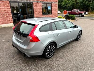2018 Volvo V60 T5 Dynamic Wagon 4D - Photo 5 - Canton, MA 02021
