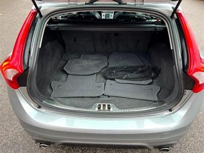 2018 Volvo V60 T5 Dynamic Wagon 4D - Photo 11 - Canton, MA 02021