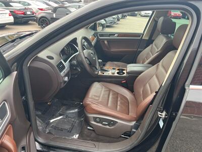 2014 Volkswagen Touareg V6 Lux   - Photo 9 - Canton, MA 02021