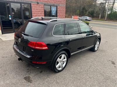 2014 Volkswagen Touareg V6 Lux   - Photo 5 - Canton, MA 02021