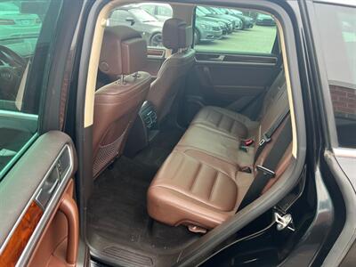 2014 Volkswagen Touareg V6 Lux   - Photo 10 - Canton, MA 02021