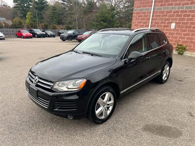 2014 Volkswagen Touareg V6 Lux   - Photo 1 - Canton, MA 02021