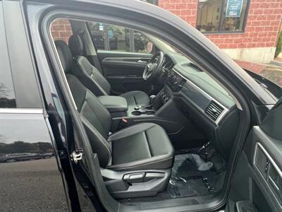 2021 Volkswagen Atlas SE R-Line 4Motion w/Tech Pkg Sport Utility 4D   - Photo 14 - Canton, MA 02021