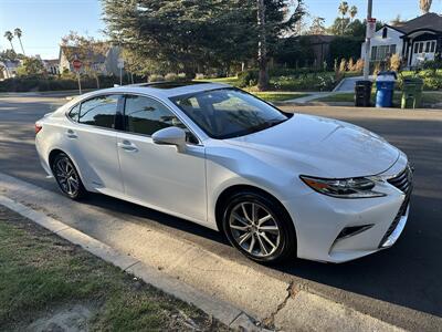 2018 Lexus ES300h   - Photo 7 - Los Angeles, CA 90017