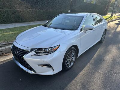 2018 Lexus ES300h   - Photo 1 - Los Angeles, CA 90017