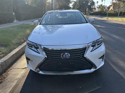 2018 Lexus ES300h   - Photo 8 - Los Angeles, CA 90017