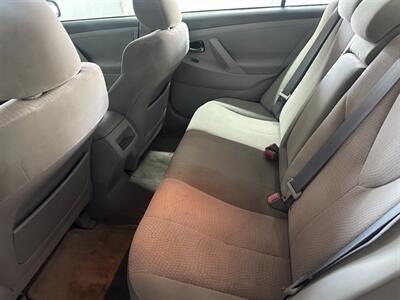 2010 Toyota Camry LE   - Photo 10 - Los Angeles, CA 90017