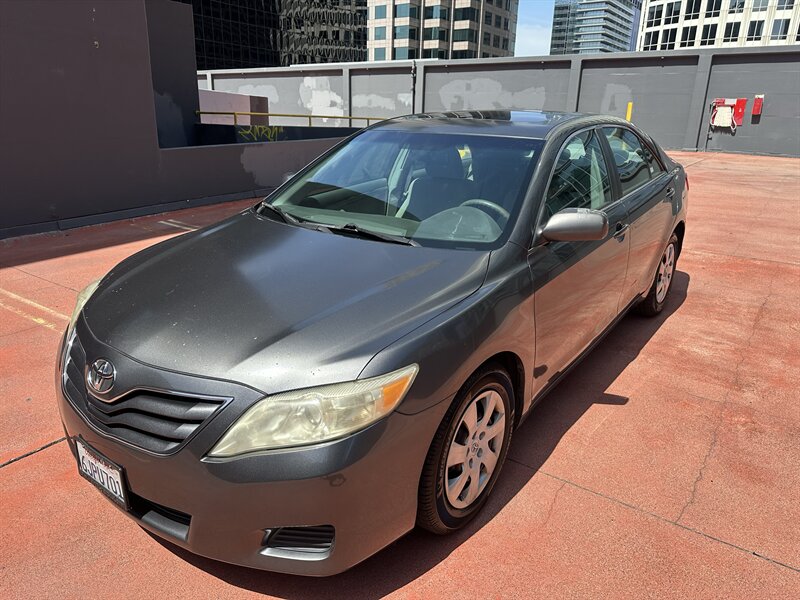 2010 Toyota Camry LE  