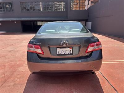 2010 Toyota Camry LE   - Photo 4 - Los Angeles, CA 90017