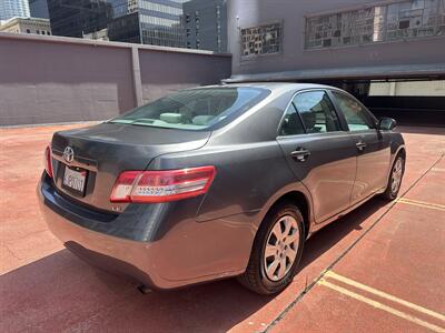 2010 Toyota Camry LE   - Photo 5 - Los Angeles, CA 90017