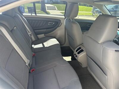 2012 Ford Taurus SEL   - Photo 11 - Los Angeles, CA 90017