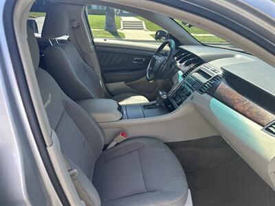 2012 Ford Taurus SEL   - Photo 9 - Los Angeles, CA 90017