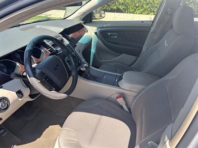 2012 Ford Taurus SEL   - Photo 8 - Los Angeles, CA 90017