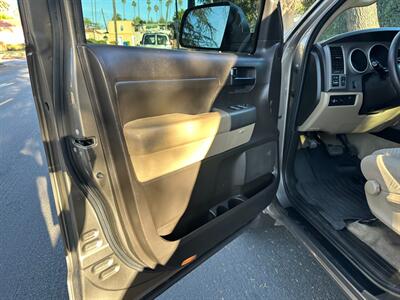 2010 Toyota Tundra   - Photo 14 - Los Angeles, CA 90017