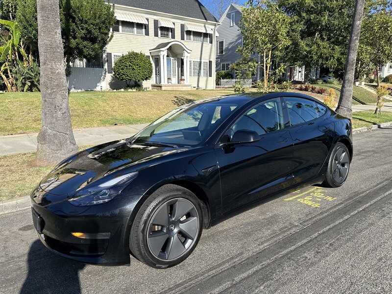 2022 Tesla Model 3 Standard Range   - Photo 1 - Los Angeles, CA 90017