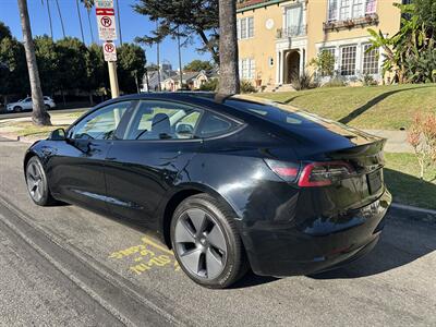2022 Tesla Model 3 Standard Range   - Photo 3 - Los Angeles, CA 90017