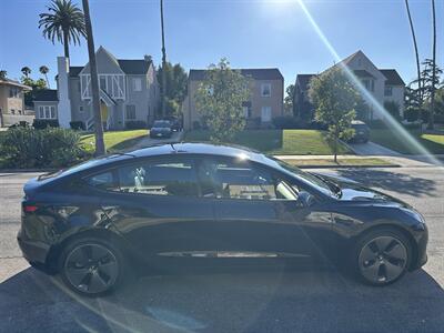 2022 Tesla Model 3 Standard Range   - Photo 6 - Los Angeles, CA 90017