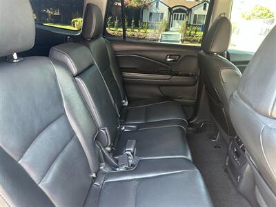 2020 Honda Pilot EX-L   - Photo 14 - Los Angeles, CA 90017
