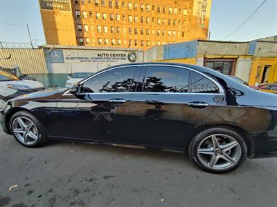 2017 Mercedes-Benz E 300 4MATIC   - Photo 2 - Los Angeles, CA 90017