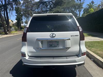 2017 Lexus GX 460   - Photo 4 - Los Angeles, CA 90017