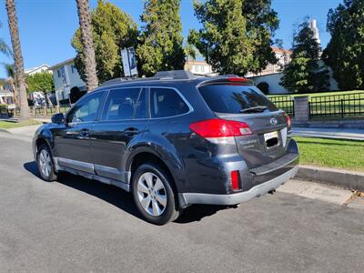 2010 Subaru Outback 3.6R Limited   - Photo 3 - Los Angeles, CA 90017