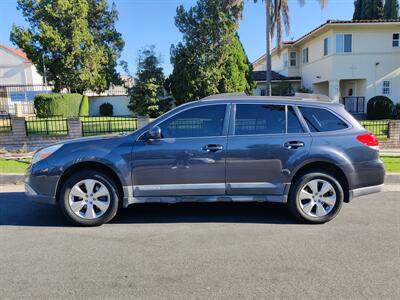 2010 Subaru Outback 3.6R Limited   - Photo 2 - Los Angeles, CA 90017