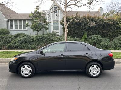 2011 Toyota Corolla LE   - Photo 2 - Los Angeles, CA 90017