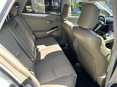 2012 Toyota Prius Four   - Photo 15 - Los Angeles, CA 90017