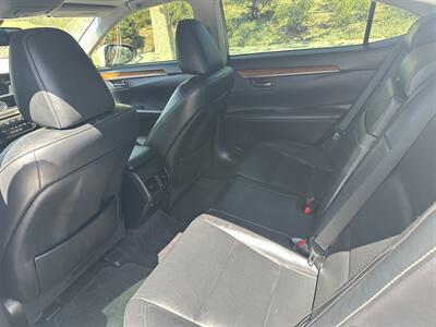 2015 Lexus ES 300h   - Photo 10 - Los Angeles, CA 90017