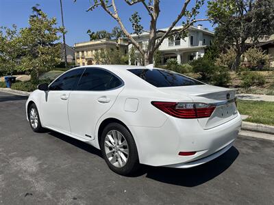 2015 Lexus ES 300h   - Photo 3 - Los Angeles, CA 90017