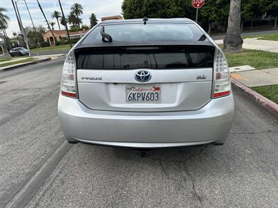 2010 Toyota Prius IV   - Photo 4 - Los Angeles, CA 90017