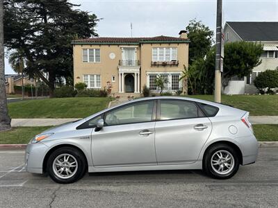 2010 Toyota Prius IV   - Photo 2 - Los Angeles, CA 90017