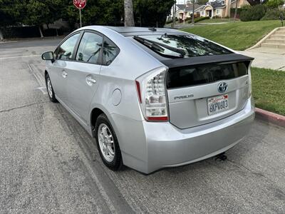 2010 Toyota Prius IV   - Photo 3 - Los Angeles, CA 90017