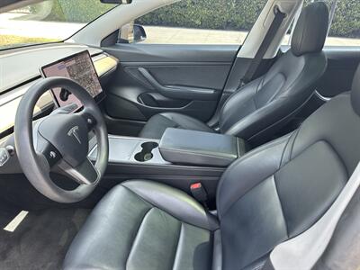 2021 Tesla Model 3 Standard Range Plus   - Photo 8 - Los Angeles, CA 90017
