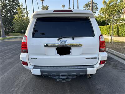 2004 Toyota 4Runner SR5   - Photo 4 - Los Angeles, CA 90017