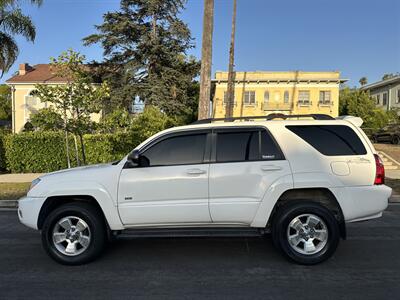 2004 Toyota 4Runner SR5   - Photo 2 - Los Angeles, CA 90017