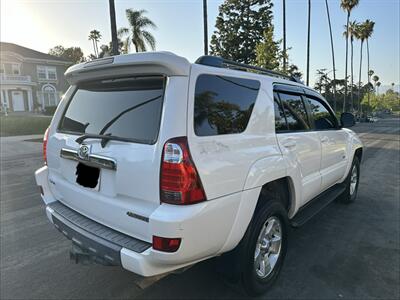 2004 Toyota 4Runner SR5   - Photo 5 - Los Angeles, CA 90017