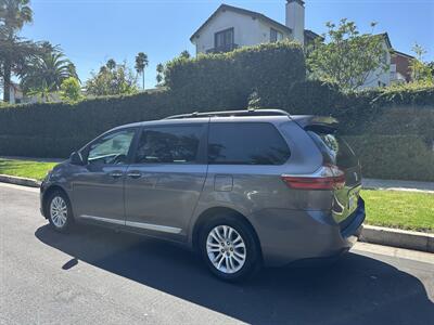2017 Toyota Sienna XLE 8-Passenger   - Photo 3 - Los Angeles, CA 90017