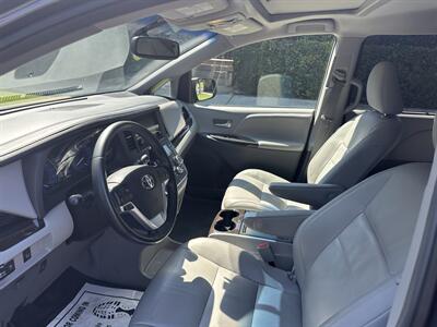 2017 Toyota Sienna XLE 8-Passenger   - Photo 10 - Los Angeles, CA 90017