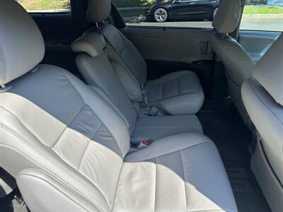 2017 Toyota Sienna XLE 8-Passenger   - Photo 13 - Los Angeles, CA 90017