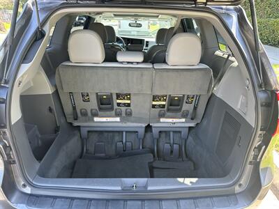 2017 Toyota Sienna XLE 8-Passenger   - Photo 15 - Los Angeles, CA 90017