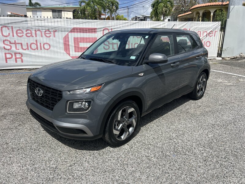 2025 Hyundai VENUE SE  