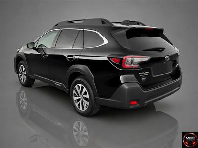 2023 Subaru Outback Premium   - Photo 3 - Muskego, WI 53150