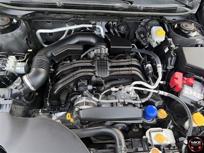 2023 Subaru Outback Premium   - Photo 17 - Muskego, WI 53150