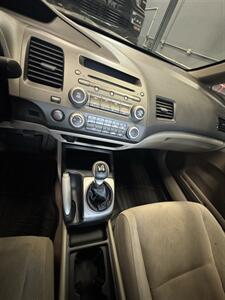 2011 Honda Civic LX   - Photo 12 - Muskego, WI 53150