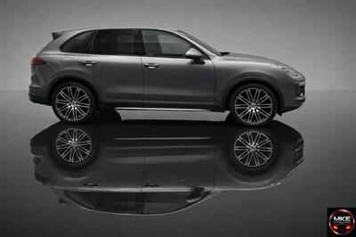 2016 Porsche Cayenne Turbo   - Photo 2 - Muskego, WI 53150