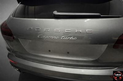 2016 Porsche Cayenne Turbo   - Photo 9 - Muskego, WI 53150