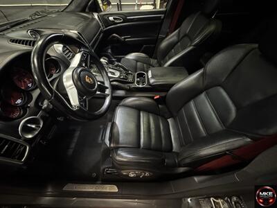 2016 Porsche Cayenne Turbo   - Photo 12 - Muskego, WI 53150