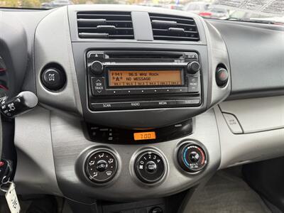 2012 Toyota RAV4   - Photo 12 - Muskego, WI 53150