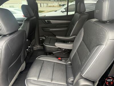 2025 Buick Enclave Sport Touring - Photo 11 - Muskego, WI 53150